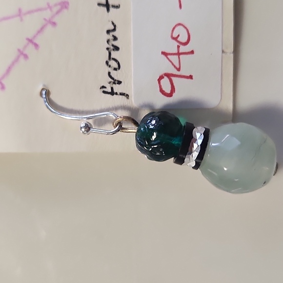 From the heart earrings - Picture 2 of 3